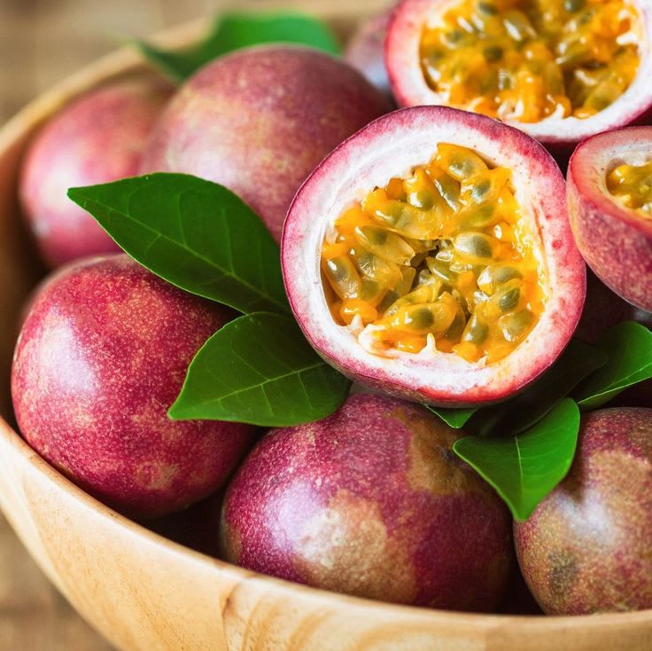 Solar Flame Passion Fruit Plant (Pack Of 1)